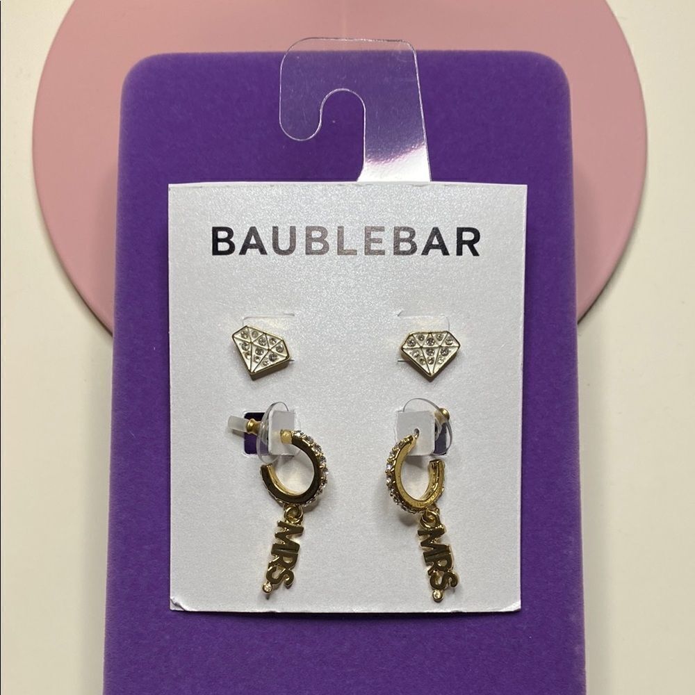 💛 New BaubleBar Gold Plated Mrs. Earrings